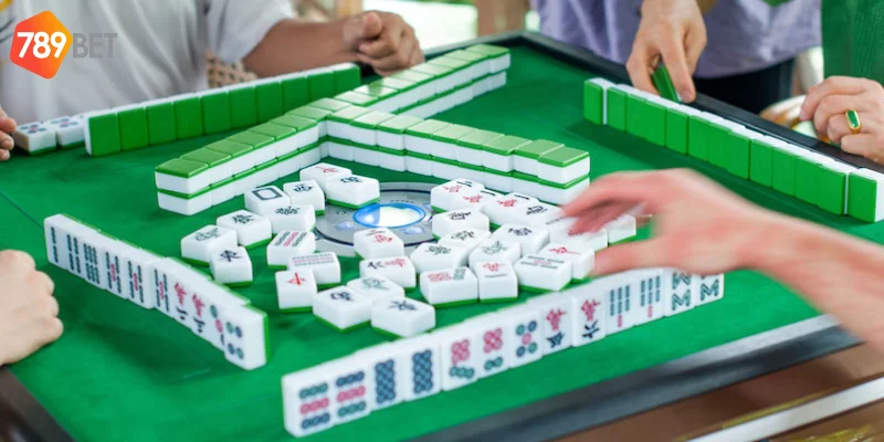 Chơi mạt chược bộ môn bài cổ xưa từ Trung Quốc